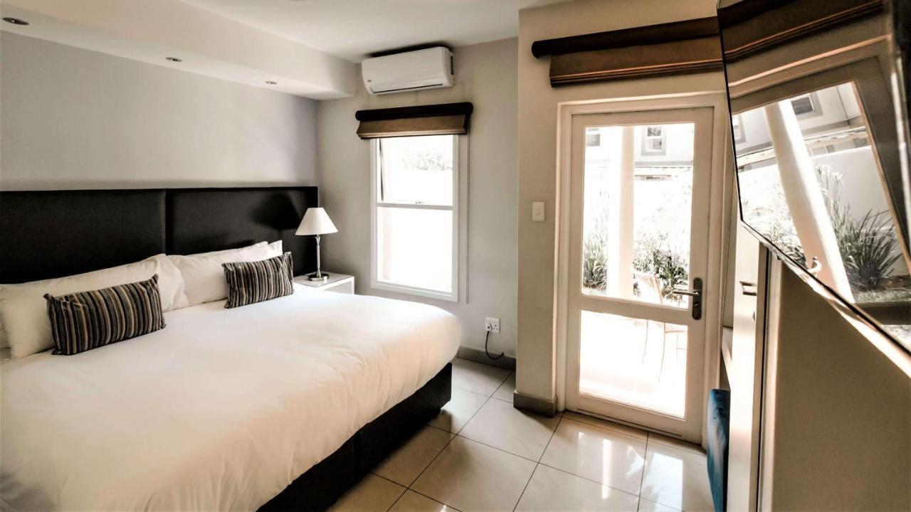 Villa Via Executive Suites With Power Back-Up Johannesburg Ngoại thất bức ảnh